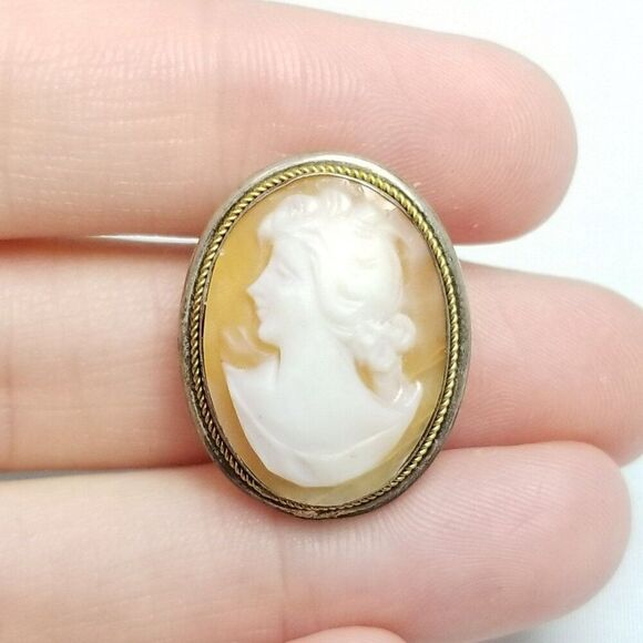 Vintage Carved Shell Cameo Pendant / Brooch Bezel Set 800 Grade Silver Frame - Picture 7 of 7